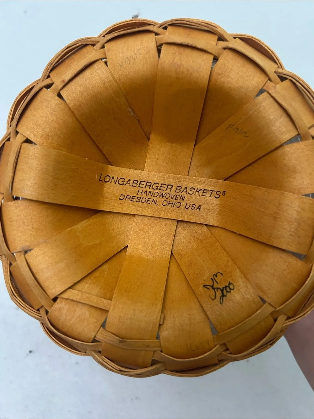 Longaberger 2000 Apple Basket with protector
